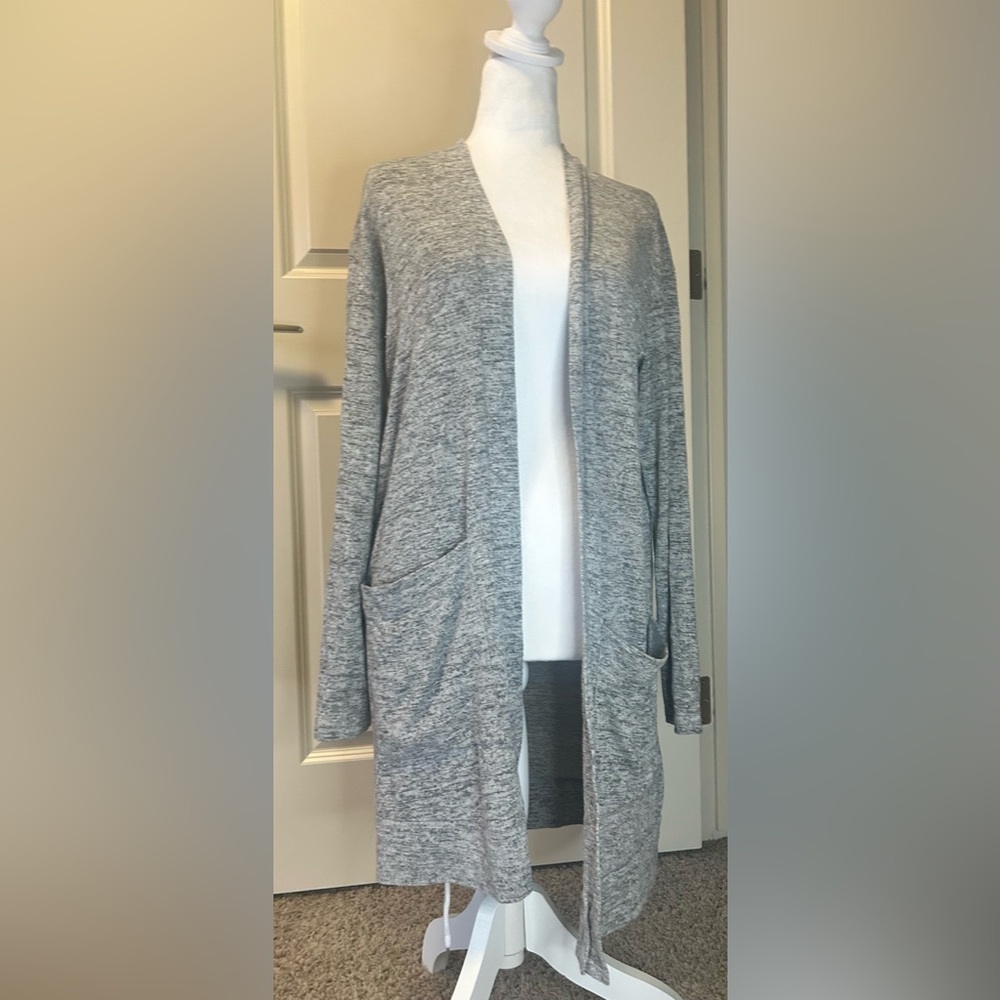Cherish long grey Woman’s medium sweater